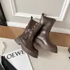 Botas Martin femininas de sola grossa estilo britânico, outono e inverno, versátil vintage, fivela de cinto dobrável preta, botas de montaria de cano médio