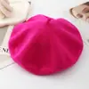Novo popular boina de lã de mistura de lã estilo retrô francês cor sólida para mulheres, chapéu de artista quente de inverno atacado