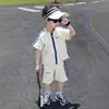Traje de Verano para Niños de Manga Corta 2026 Nuevo Estilo Casual para Niño Bebé Combinación de Colores Veraniegos Cremallera Traje de Tres Piezas Moderno