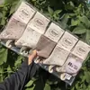 Meias esportivas de algodão para mulheres, trama de mil pés, comprimento até o meio da panturrilha, tricô à máquina integrado, meias de algodão, cor sistema Maillard café com leite de moca, 26 Outono/Inverno