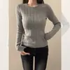 Blusa de tricô elegante de cor sólida com renda vazada e mangas compridas para mulheres, novo modelo de inverno, cintura elástica, adequada como camada base