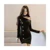 9004 # 2026 Estilo Nuevo de Primavera Elegante Vestido Bodycon de Moda con Cuello Halter, Hombros Descubiertos, Patchwork y Botones
