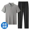 Camiseta Esportiva Masculina de Seda de Gelo Sem Costura para o Verão 2025 Conjunto Cor Sólida Respirável Nova Roupa para Homens de Meia-Idade e Idosos Negócios