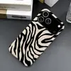 Estilo Retrô Europeu e Americano Padrão Zebra Capa Personalizada para Celular Apple 15P Fosca Capa Dois em Um Filme Iphone18Pro