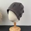 Chapéu de Tricô Rasgado Estilo Simples de Alta Qualidade para Mulheres Outono Inverno Moda Liso Casual Versátil Proteção para as Orelhas Quente Chapéu para o Frio