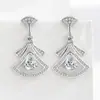 Nuevos Pendientes Europeos y Americanos de Abanico de Diamante Francés para Mujer, Pendientes Geométricos de Circonita, Pendientes con Borlas, Lujo Accesible y Pendientes de Gama Alta