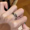 Anillo de Diamante Brillante tipo Estrella de Diseño de Nicho, Anillo Exquisito de Lujo Ligero para el Dedo Índice, Versátil para el Uso Diario y Apilamiento