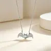 Colgante de Collar de Murciélago Full Diamond Estilo Europeo y Americano Transfronterizo Simbolizando Buena Suerte, Circonita de Gota de Agua, Diseño de Nicho, Cadena de Cuello de Moda
