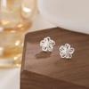 S925 Prata Esterlina Oco Flor Brincos Brincos Femininos Verão High-end Ear-raising Gentle Pequeno Fresco Brincos Nicho