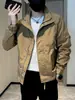 Jaqueta masculina em estoque de fábrica, jaqueta de trabalho de marca nova e moderna com gola alta, casaco curto casual estiloso masculino para primavera e outono