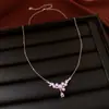 Collar Geométrico de Zirconia Exquisita con Perla en Forma de Gota de Agua Transfronterizo, Cadena para Clavícula de Lujo Ligero de Nicho, Collar Único Versátil de Moda para Mujeres