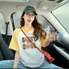 Camiseta de Manga Corta con Bloques de Color Divertidos y Estilo Dulce y Fresco, Estampado de Letras para Mujer, Verano, Cuadros Amarillos, Holgada, Moda, Top Adelgazante