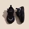 Zapatos forrados de felpa para niños 2025 nuevo estilo otoño e invierno zapatillas deportivas infantiles zapatillas de papá para niñas suela blanda antideslizantes zapatillas de correr