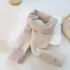 Leggings de inverno para meninas, forradas com fleece e espessadas para aquecimento, calças de fleece estilosas e versáteis para crianças para uso ao ar livre