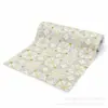 Pegatinas de pared autoadhesivas IXPE transfronterizas, color blanco roto con finos detalles de pan de oro, rollo renovador de papel tapiz brillante, venta al por mayor
