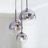Lámparas de araña de cristal personalizadas para sala de estar, dormitorio, mesita de noche, bar, restaurante, lámparas combinadas de bola de cristal de lujo ligero y degradado