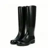 Botas de chuva femininas transfronteiriças estilo cavaleiro, acabamento fosco em PVC, cano alto impermeável, antiderrapantes, botas de água estilosas, disponíveis para atacado