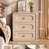 Mesita de noche de madera maciza color crema con tres cajones, modelo nuevo, piel, lujo ligero, pequeño mueble de almacenamiento para dormitorio del hogar