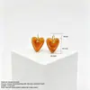 Pendientes Acrílicos Coloridos de Corazón Retro Exagerados Aros de Cobre para Oreja Sensación de Lujo Ligero de Gama Alta Resina Grandes Corazones de Melocotón para el Fondo de los Pendientes Adornos para la Oreja