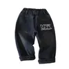 Pantalones de Forro Polar para Niños Jeans para Niños Otoño Invierno 2026 Estilo Nuevo Estilo Urbano Genial Ropa de Invierno para Bebé Pantalones Gruesos y Cálidos