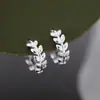 Brincos de Folha Cao Shi Dropshipping Para o Trabalho Acessórios Casuais para Combinação Diária Feminina Brincos Estilo Pastoral Pequeno e Fresco