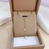 [Acero de Titanio] Borla Estrella Estilo Minimalista Horno Oro Real Collar Cadena de Clavícula Celebridad de Internet para Mujer Accesorios
