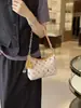 Bolsa de Ombro Monograma de Alta Qualidade para Deslocamento Transfronteiriço 2026 Nova Moda Color-Blocking Bolsa de Axila Versátil Casual Tendência Bolsa Transversal