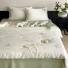 Juego de Cuatro Piezas Estilo Lujo Ligero Clase A de Tencel Austriaco Lenzing, Fresco y Cómodo para Dormir al Desnudo, Sábana de 1.8m, Funda de Edredón Bordada para Verano