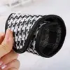 En nombre de plantillas de carbón de bambú para hombres y mujeres transpirables absorbentes de sudor amortiguadoras de impactos plantillas deportivas empaque individual fabricantes al por mayor