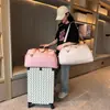 Bolsa de gimnasio transfronteriza 2024 nueva para distancias cortas, bolsa de viaje portátil para ocio, gran capacidad, separada para ropa seca y húmeda, bolsa de almacenamiento de equipaje