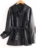 Roupas Femininas Estilo Europeu e Americano Transfronteiriças Outono 2026 Novo Estilo Gola Lapela com Cinto Casaco de Pele de Ovelha Corta-vento Tamanho Plus Top