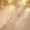 Brincos de Gancho de Orelha de Aranha Vintage Feitos à Mão para Mulheres, Nicho de Luxo Leve, Moda de Alto Padrão, Brincos e Acessórios de Orelha Únicos