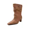 Botas Femininas de Couro Genuíno de Primeira Camada, Meia-Canela, Botas Individuais, Outono e Inverno, Couro Genuíno, Bico Quadrado, Salto Médio, Botas de Puxar, Botas de Montaria Femininas, Botas da Moda Meia-Canela