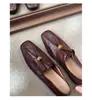Super macio~~Sapatos mocassins plissados versáteis de couro macio para mulheres, estilo britânico metálico, sapatos pequenos de couro com salto grosso versáteis
