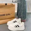 Zapatillas blancas para mujer hechas de piel de vaca de capa superior con punta redonda y suela gruesa, nuevas de otoño 2026, versátiles, casuales, deportivas