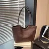 Bolsa Tote Casual de Textura Tejida de Color Sólido Retro para Mujer 2026 Otoño Nueva Llegada Gran Capacidad Bolso de Hombro Simple Bolso de Axila