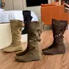 Botas de Mujer con Plataforma Plisada para Aumentar la Altura 2026 Nuevas Elegantes de Otoño Uso de Dos Maneras Hebilla de Cinturón Retro Adelgazantes de Caña Alta Botas de Montar