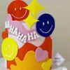 Decoração de bolo infantil Cola macia Smiley Smiley Ornamentos online Celebridade Dopamina Color ins Vestido de aniversário Plug-in