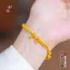Pulsera de Oro Brillante de 24K con Oro Triturado y Flores de Lirio del Valle, Diseño Simple y Único para Mujeres