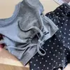 Conjunto de Ropa de Verano de Moda Coreana para Niñas 2026 Nuevo Estilo Camiseta Casual de Manga Corta con Lunares y Shorts de Mezclilla para Niños