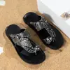 Venta Caliente en Amazon Transfronterizo Tallas Grandes Chanclas Verano Nuevas Planas Antideslizantes Sandalias Planas 2557