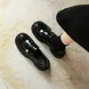 Novos sapatos femininos de couro com sola grossa estilo britânico 2026 outono Mary Jane francês JK sapatos únicos mocassins pretos