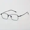Gafas Cuadradas 0020 para Hombre al por Mayor Danyang, Titanio Puro Estilo Huevo de Pato Ovalado Montura Pequeña Montura de Titanio Pluma Gafas Ovaladas para Mujer