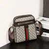 Bolso cruzado para hombre tamaño pequeño Bolso de hombro Bolso pequeño a cuadros casual Bolso ligero para hombre Correa de hombro ancha Bolso para teléfono móvil Moderno Combinable