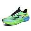 Zapatos Deportivos para Hombre Transfronterizos Estilo Primavera/Otoño 2026 Placa de Carbono Suela Blanda Zapatos para Correr Absorción de Impactos Antideslizante Estilo Padre-Hijo Zapatos Deportivos de Entrenamiento