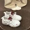 Zapatillas deportivas de entrenamiento casual para mujer 2026, nuevas de otoño, alemanas, con 5 cm de aumento de altura interior, suela gruesa, blancas, de caña alta.