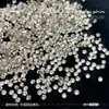 5A Zircônio Branco Deslumbrante Borda Chanfrada Decorações de Zircônia Mini Pequenas para Nail Art Fundo Plano Diamantes Formato Losango Strass para Unhas Atacado