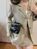 Bolsas Pequenas Prateadas da Moda Deste Ano para Mulheres 2026 Nova Bolsa Transversal com Corrente Versátil de Verão Bolsa Mini de Presilha Exquisite