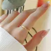 Anillo de Acero Titanio con Incrustaciones de Diamante Estilo Escalonado Estilo Coreano, Sentido de Diseño Nicho Elegante, Accesorios de Diseño, Incrustación Exquisita de Anillo