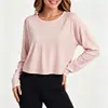 Top esportivo feminino transpassado com decote profundo e detalhes vazados de manga longa, blusa curta solta para academia, camiseta de ioga respirável de secagem rápida